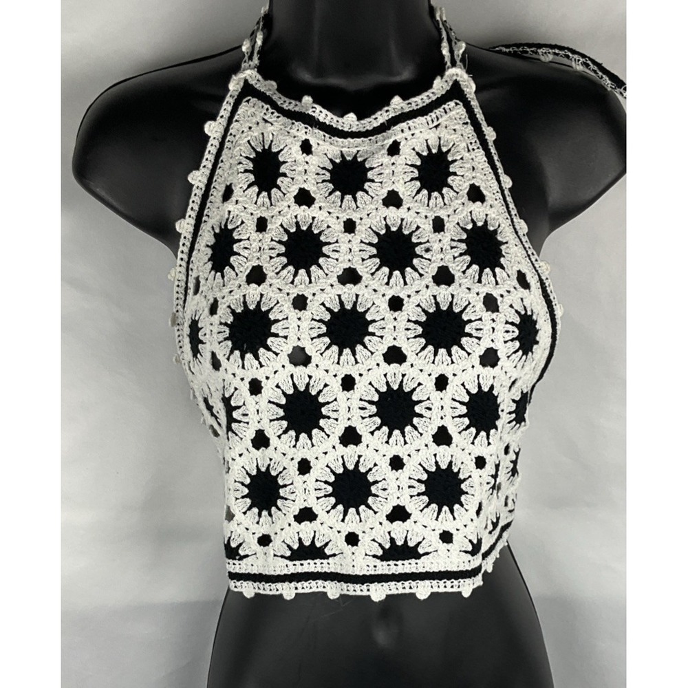 India Women's Boutique OS Crochet Knit Halter Top  Boho  Black &‎ White No Tag